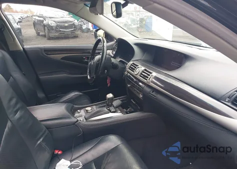 2015 Lexus Ls 460 z USA, uszkodzony, nr VIN JTHCL5EF0F5023240